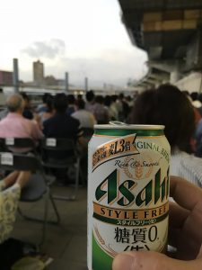 花火大会で飲むビール