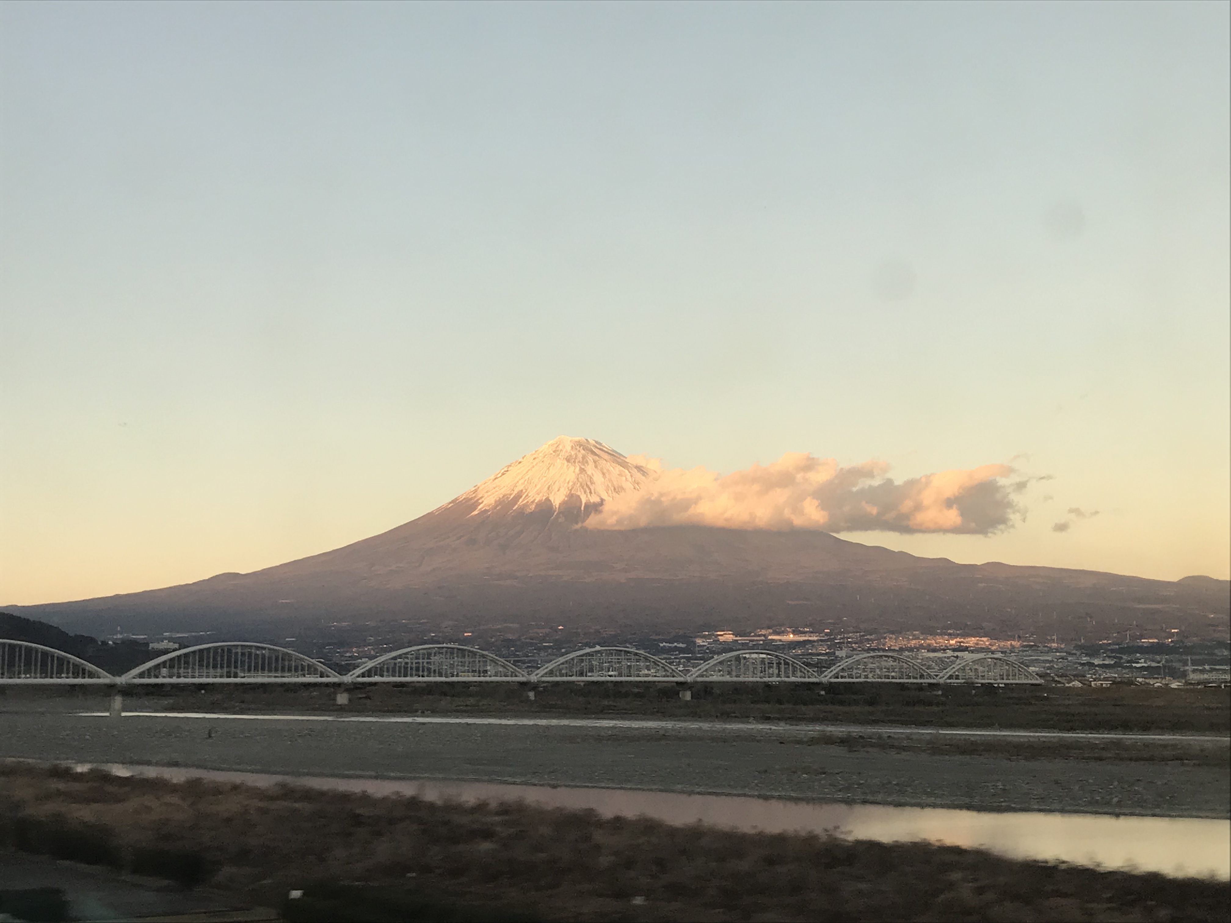 心新たに富士山に誓う